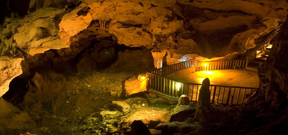 Green Grotto Caves Tour